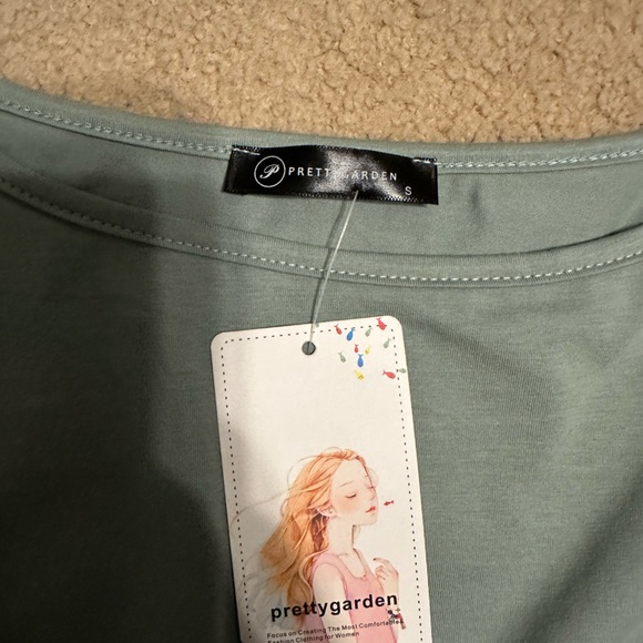 Elegant Green Midi Dress - Picture 2 of 6